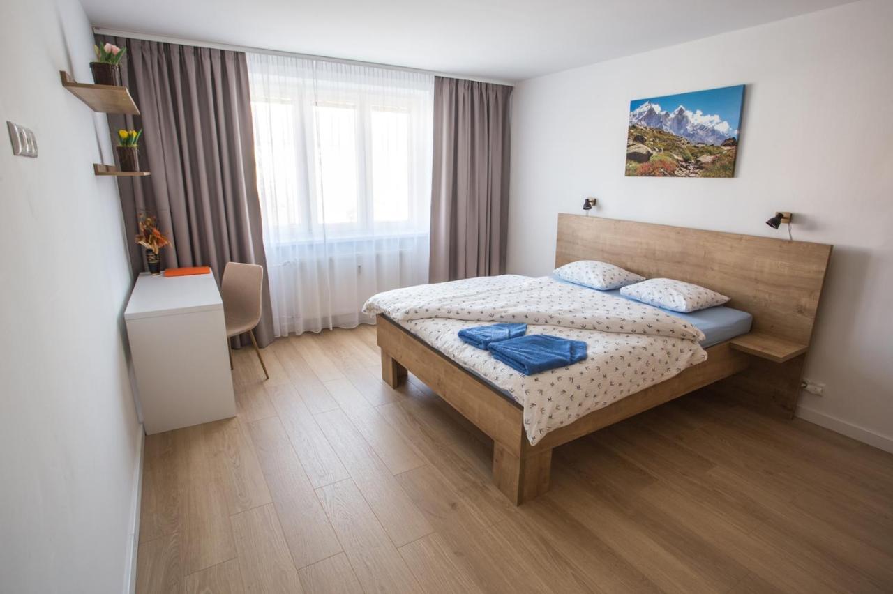 City Apartment Poprad Buitenkant foto